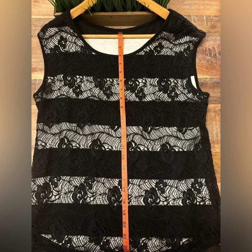 S.H.E Black Large Lace Sleeveless Tank Top - Picture 4 of 8